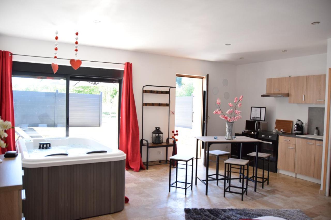 Gites Spa De Charme L Etoile Spa Beynac-et-Cazenac Ngoại thất bức ảnh