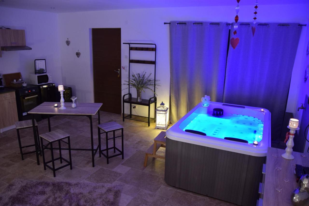 Gites Spa De Charme L Etoile Spa Beynac-et-Cazenac Ngoại thất bức ảnh